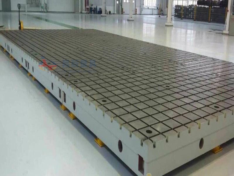 鑄鐵平臺設(shè)置支撐點與精度的影響